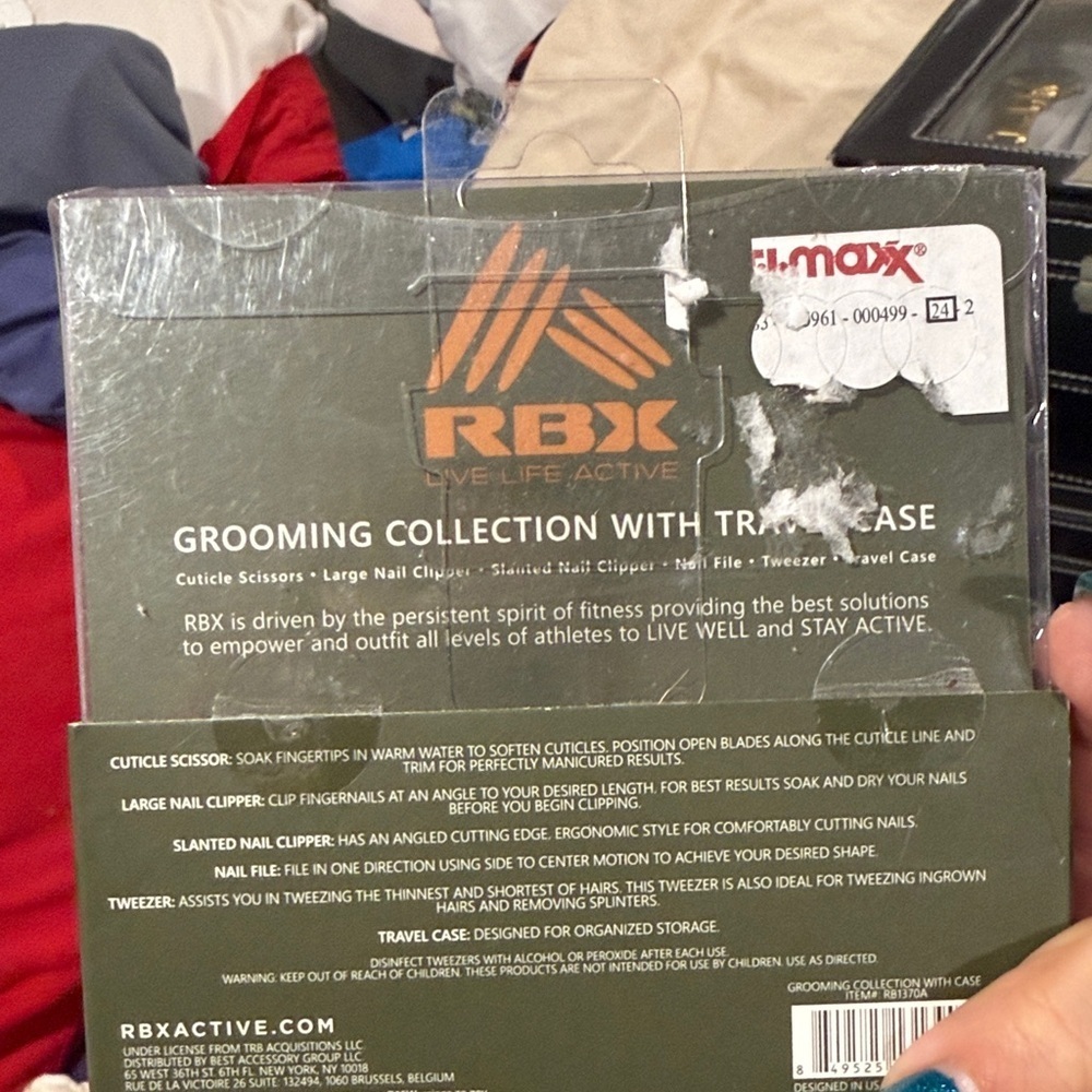 RBX Grooming Set with Travel Case - Black and Silver - Picture 4 of 4